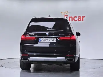 2022 BMW X7 с пробегом 19 604 км
