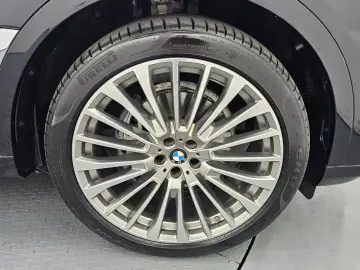 2022 BMW X7 с пробегом 19 604 км