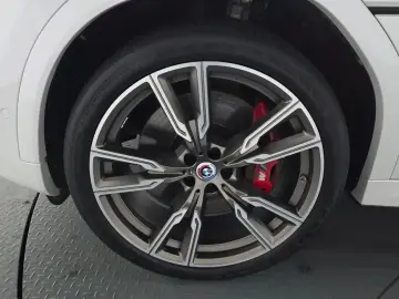 2023 BMW X6 с пробегом 24 345 км