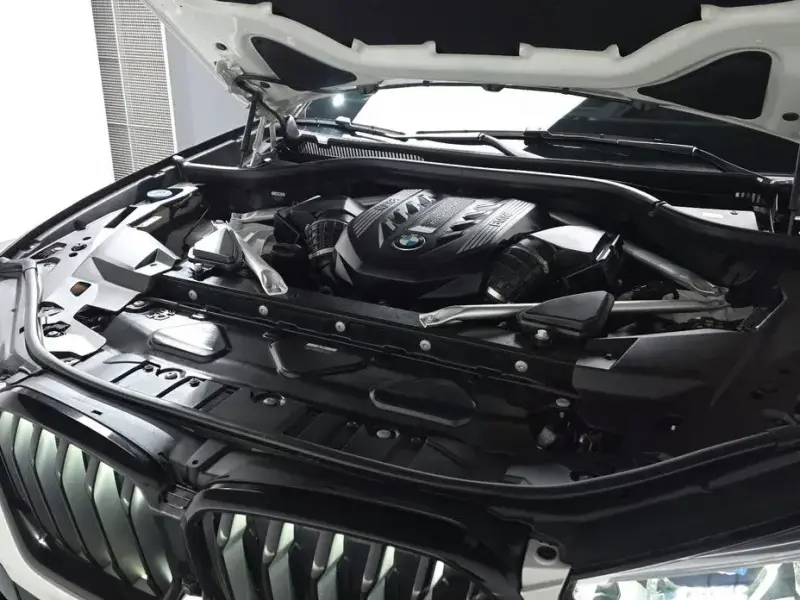 2023 BMW X6 с пробегом 24 345 км