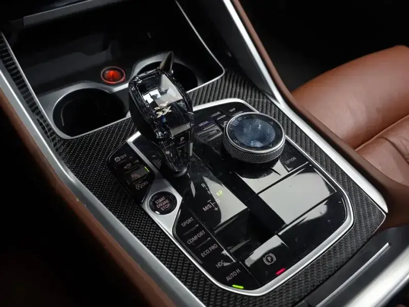 2023 BMW X6 с пробегом 24 345 км