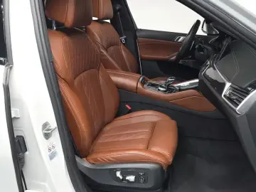 2023 BMW X6 с пробегом 24 345 км