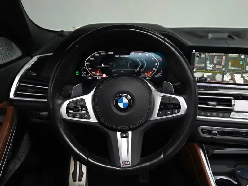 2023 BMW X6 с пробегом 24 345 км