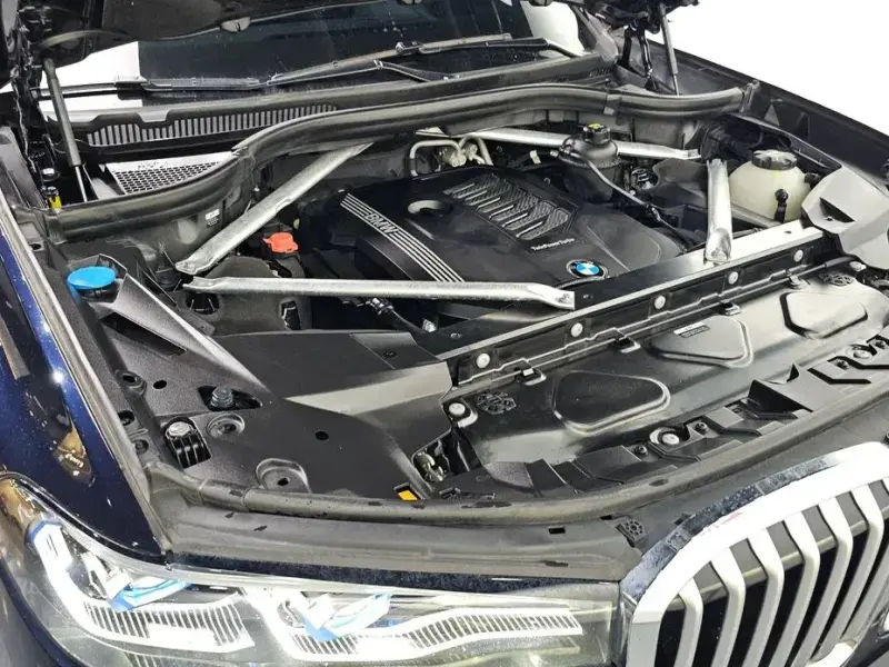 2022 BMW X7 с пробегом 70 218 км