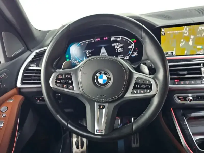2022 BMW X7 с пробегом 70 218 км