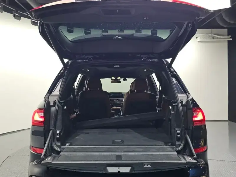 2022 BMW X7 с пробегом 70 218 км