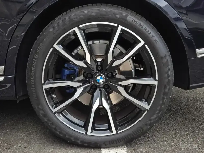 2022 BMW X7 с пробегом 32 480 км