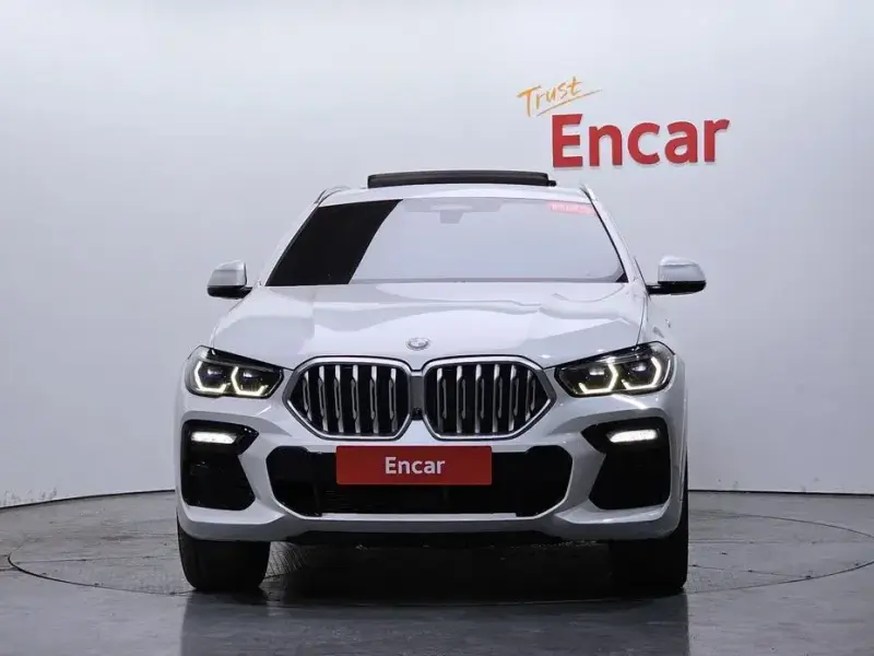 2021 BMW X6 с пробегом 76 410 км