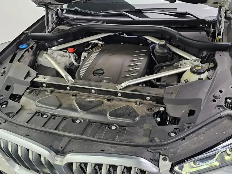 2021 BMW X6 с пробегом 76 410 км