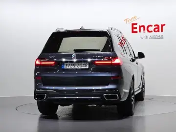 2021 BMW X7 с пробегом 37 191 км