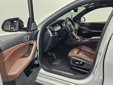 2021 BMW X6 с пробегом 76 410 км