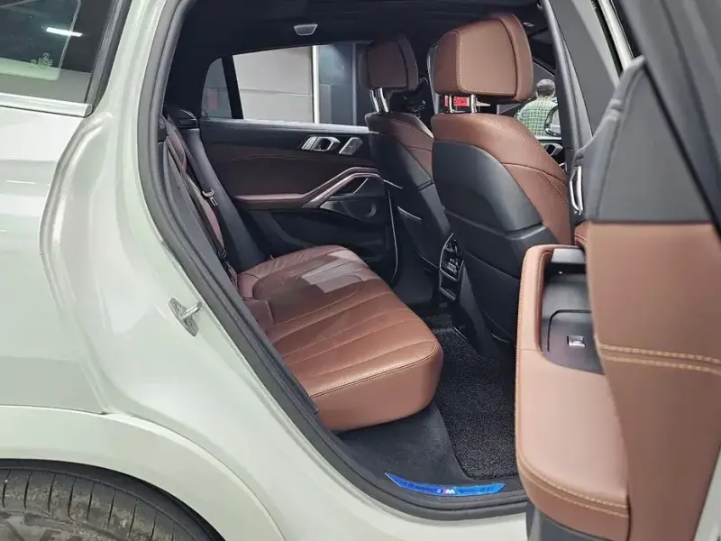 2021 BMW X6 с пробегом 76 410 км