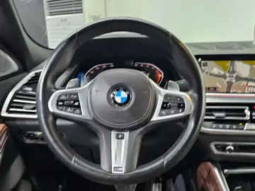 2021 BMW X6 с пробегом 76 410 км