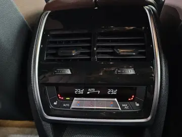 2021 BMW X6 с пробегом 76 410 км