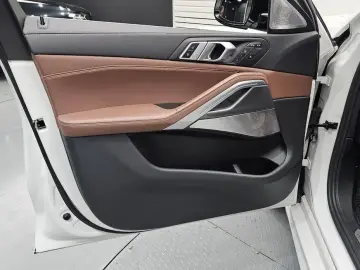 2021 BMW X6 с пробегом 76 410 км