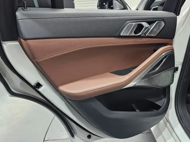 2021 BMW X6 с пробегом 76 410 км