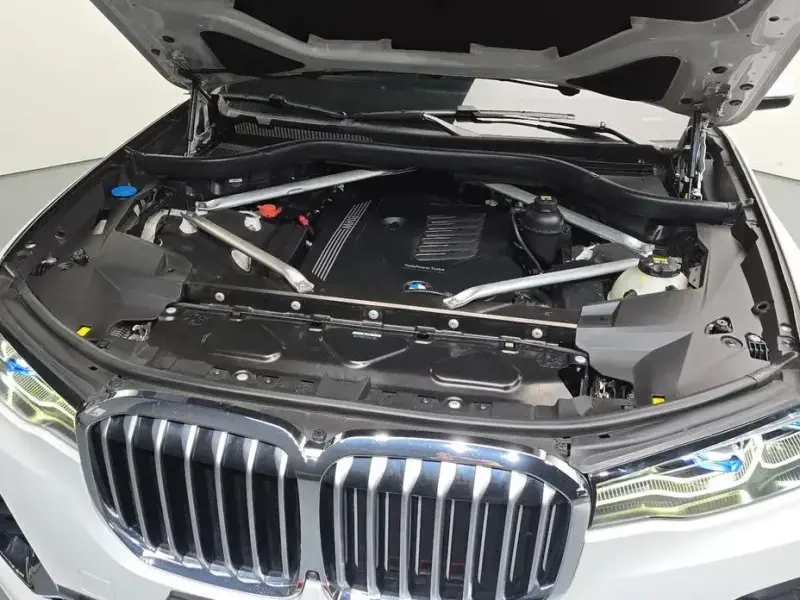 2021 BMW X7 с пробегом 106 473 км