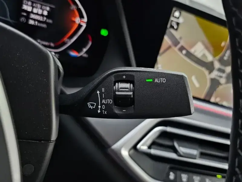 2021 BMW X6 с пробегом 76 410 км