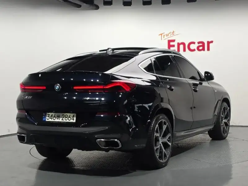 2023 BMW X6 с пробегом 67 346 км