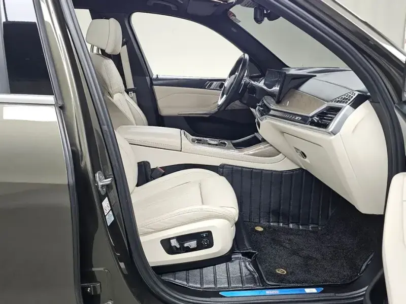 2023 BMW X7 с пробегом 68 591 км