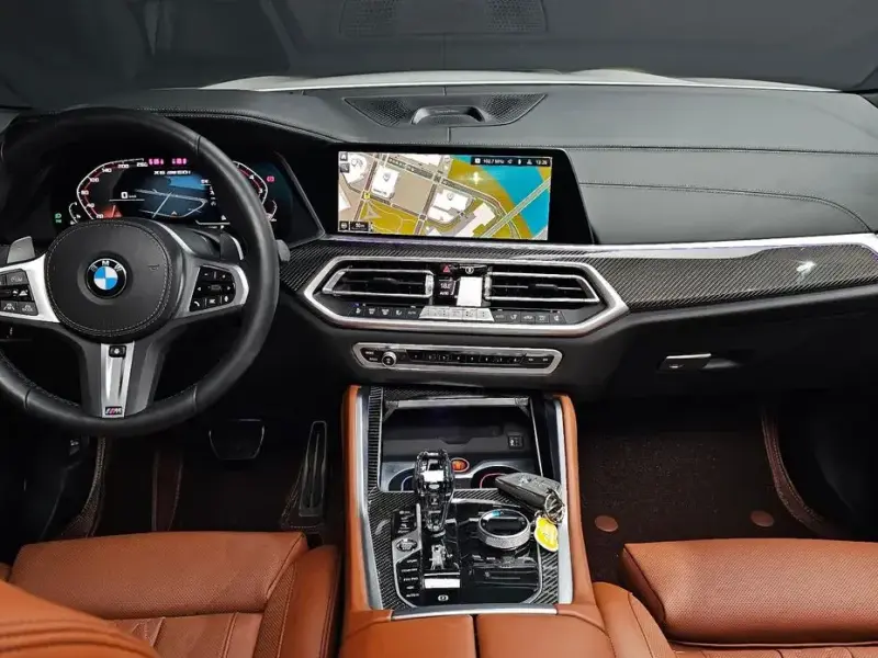 2023 BMW X6 с пробегом 10 694 км