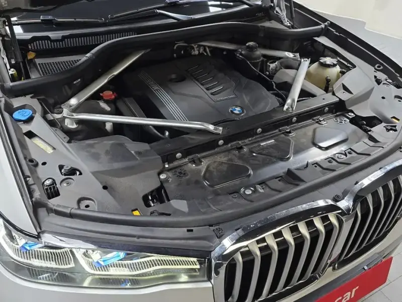 2021 BMW X7 с пробегом 53 048 км