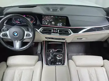 2021 BMW X7 с пробегом 53 048 км
