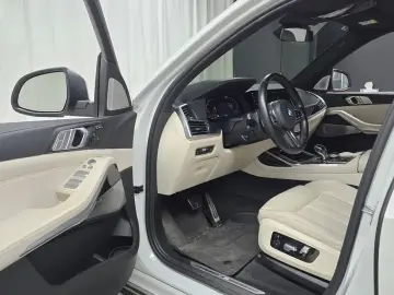 2021 BMW X7 с пробегом 53 048 км