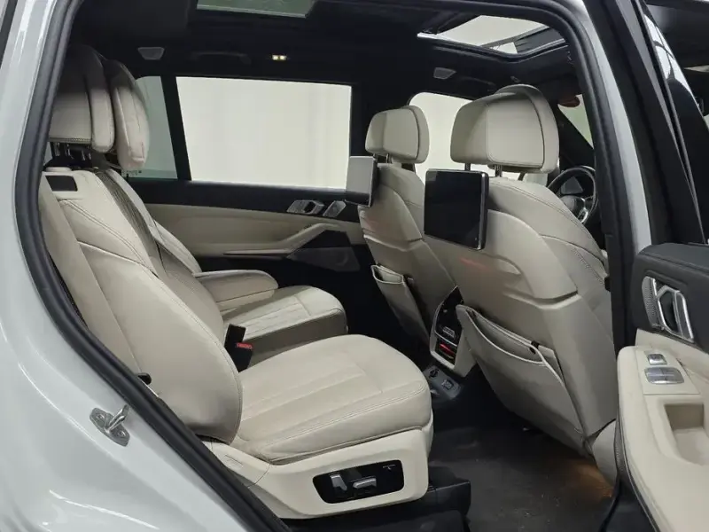2021 BMW X7 с пробегом 53 048 км