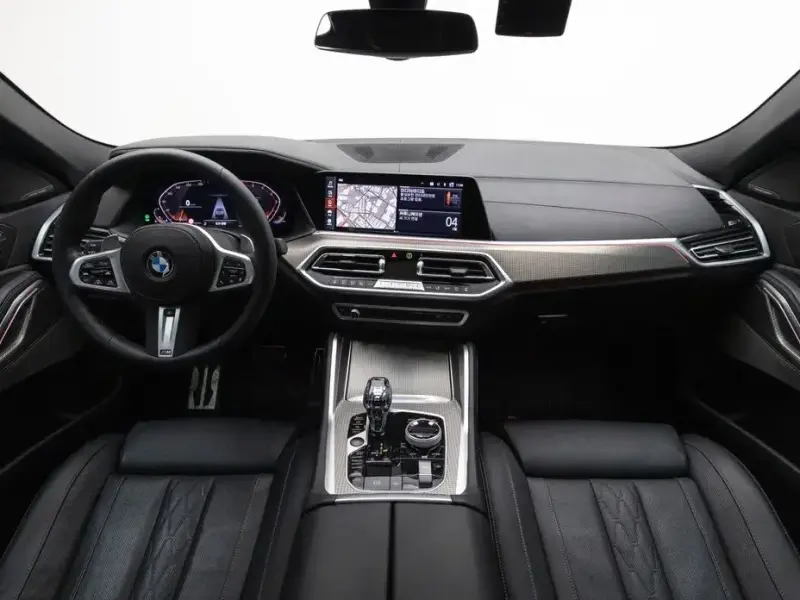 2023 BMW X6 с пробегом 32 585 км