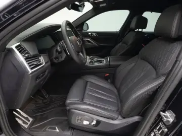 2023 BMW X6 с пробегом 32 585 км