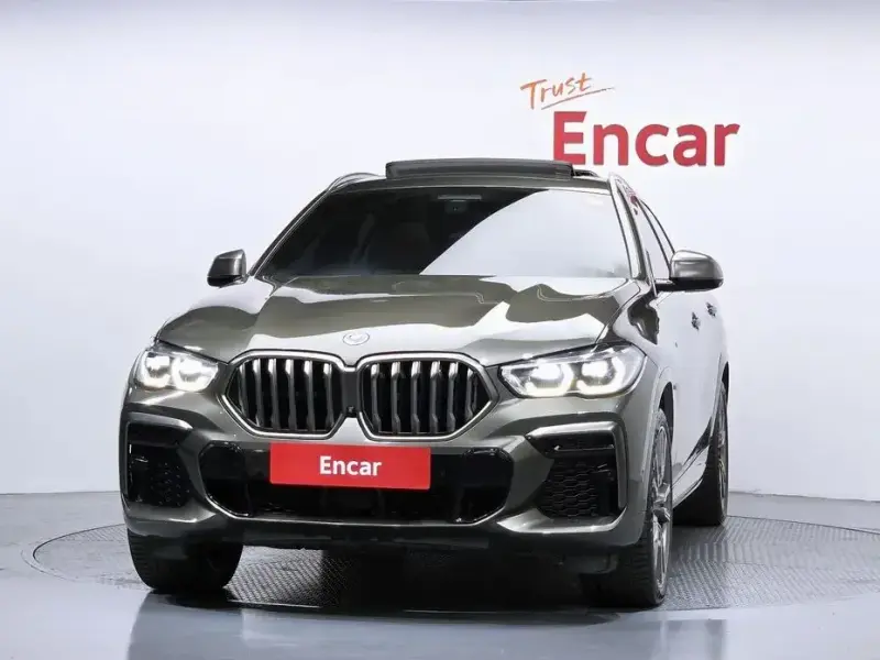 2022 BMW X6 с пробегом 112 928 км