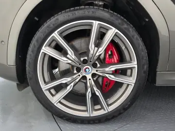2022 BMW X6 с пробегом 112 928 км