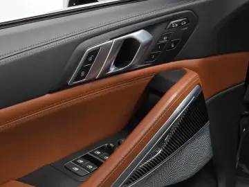 2022 BMW X6 с пробегом 112 928 км