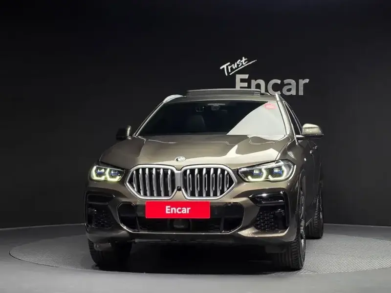 2022 BMW X6 с пробегом 42 643 км