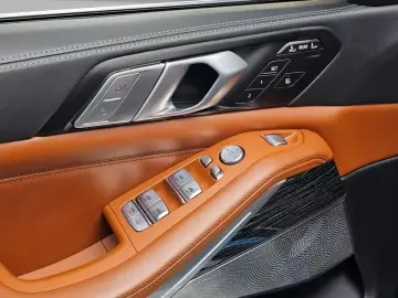 2021 BMW X7 с пробегом 67 035 км