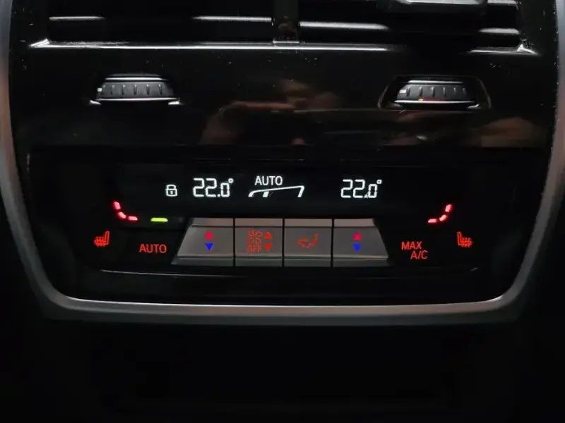 2022 BMW X6 с пробегом 42 643 км