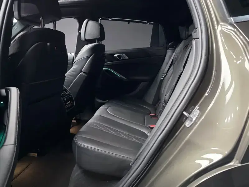 2022 BMW X6 с пробегом 42 643 км