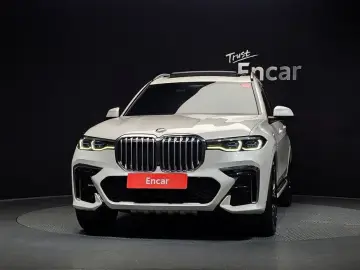 2022 BMW X7 с пробегом 106 094 км