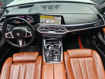 2022 BMW X7 с пробегом 106 094 км