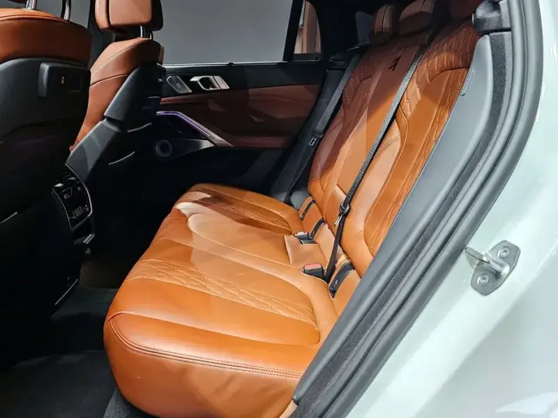 2023 BMW X6 с пробегом 31 124 км