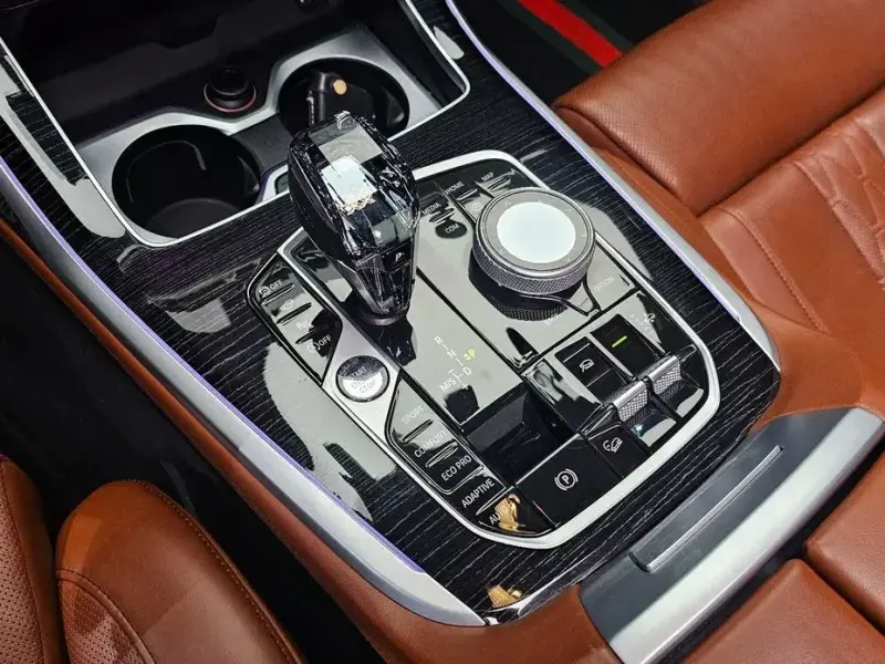 2022 BMW X7 с пробегом 106 094 км