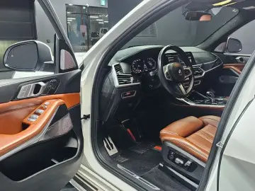 2022 BMW X7 с пробегом 106 094 км