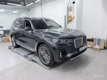 2022 BMW X7 с пробегом 57 933 км