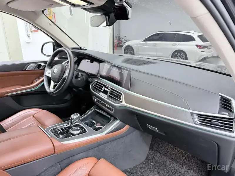 2022 BMW X7 с пробегом 57 933 км