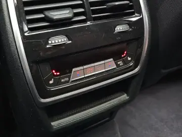 2023 BMW X6 с пробегом 84 493 км