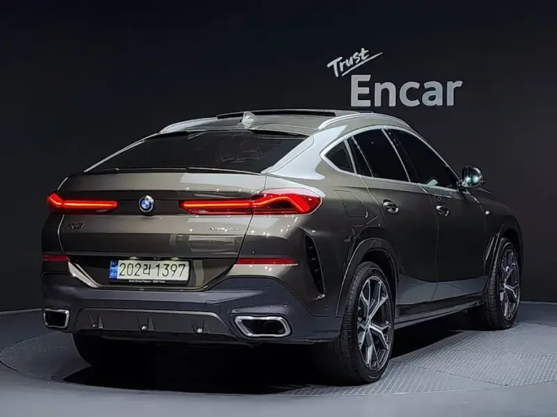 2021 BMW X6 с пробегом 88 280 км
