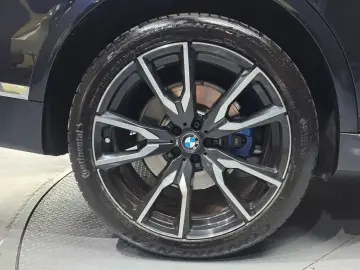 2022 BMW X7 с пробегом 76 104 км