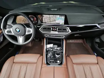 2022 BMW X6 с пробегом 103 560 км
