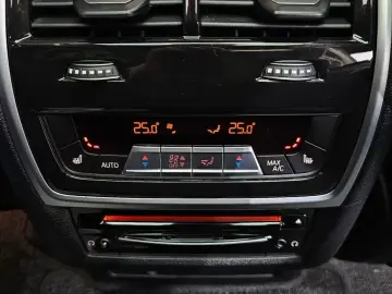2022 BMW X7 с пробегом 79 235 км
